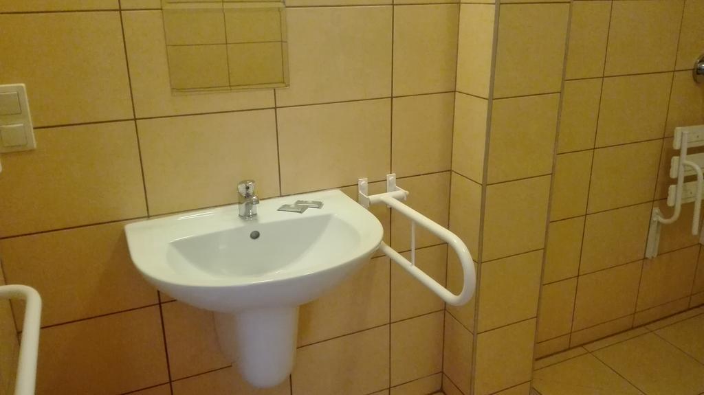 Artix Hotel Zbąszynek Eksteriør billede